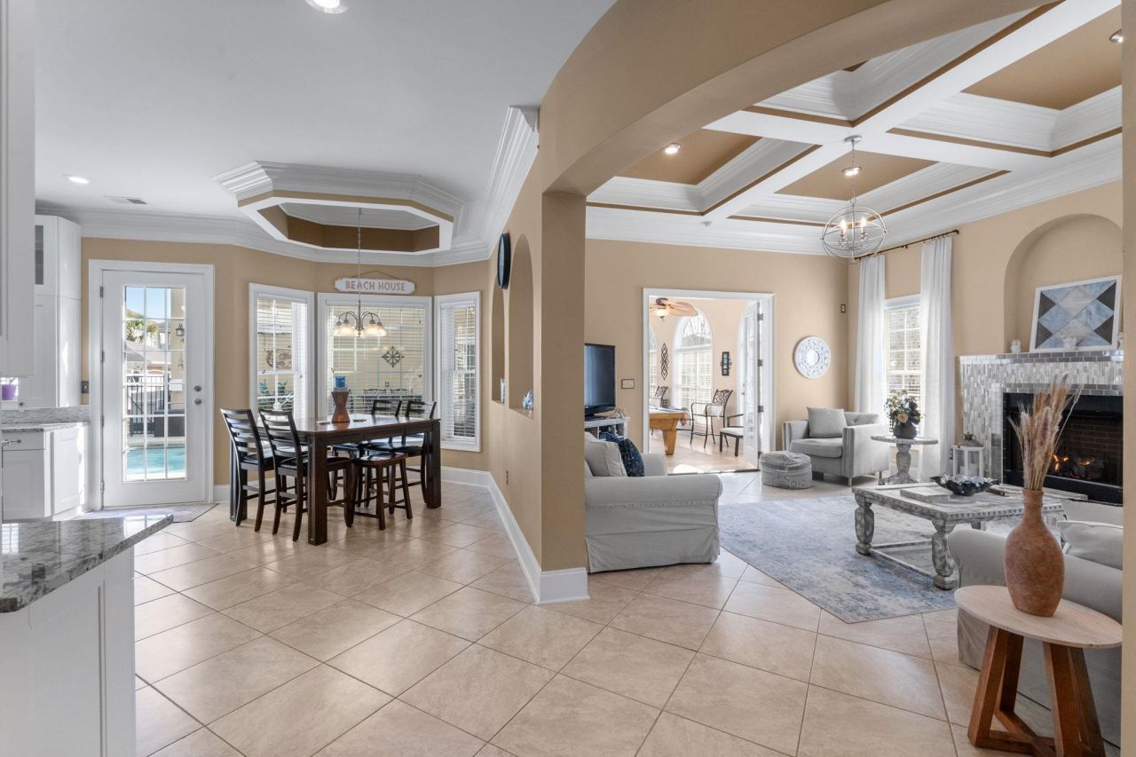 837 Bluffview Dr. Photo 14