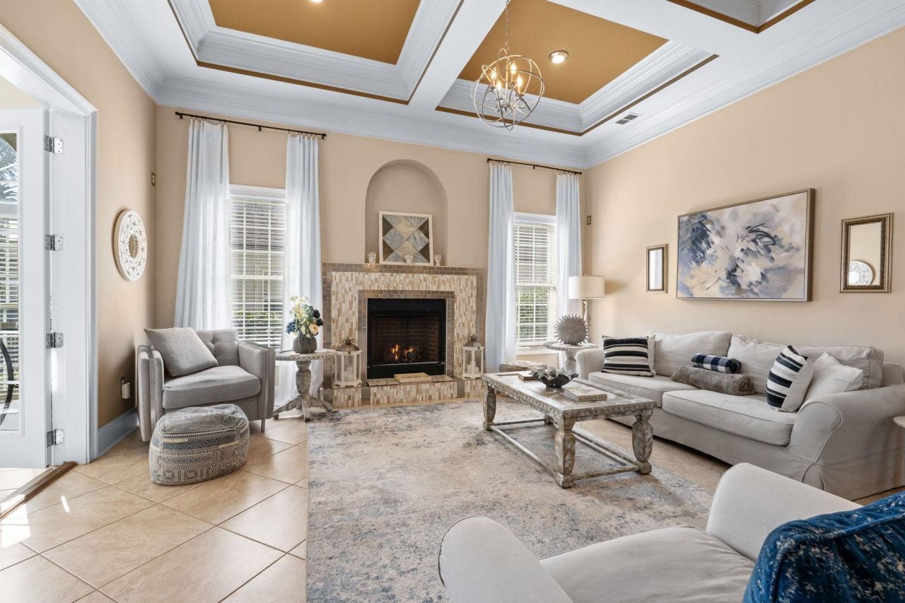 837 Bluffview Dr. Photo 16