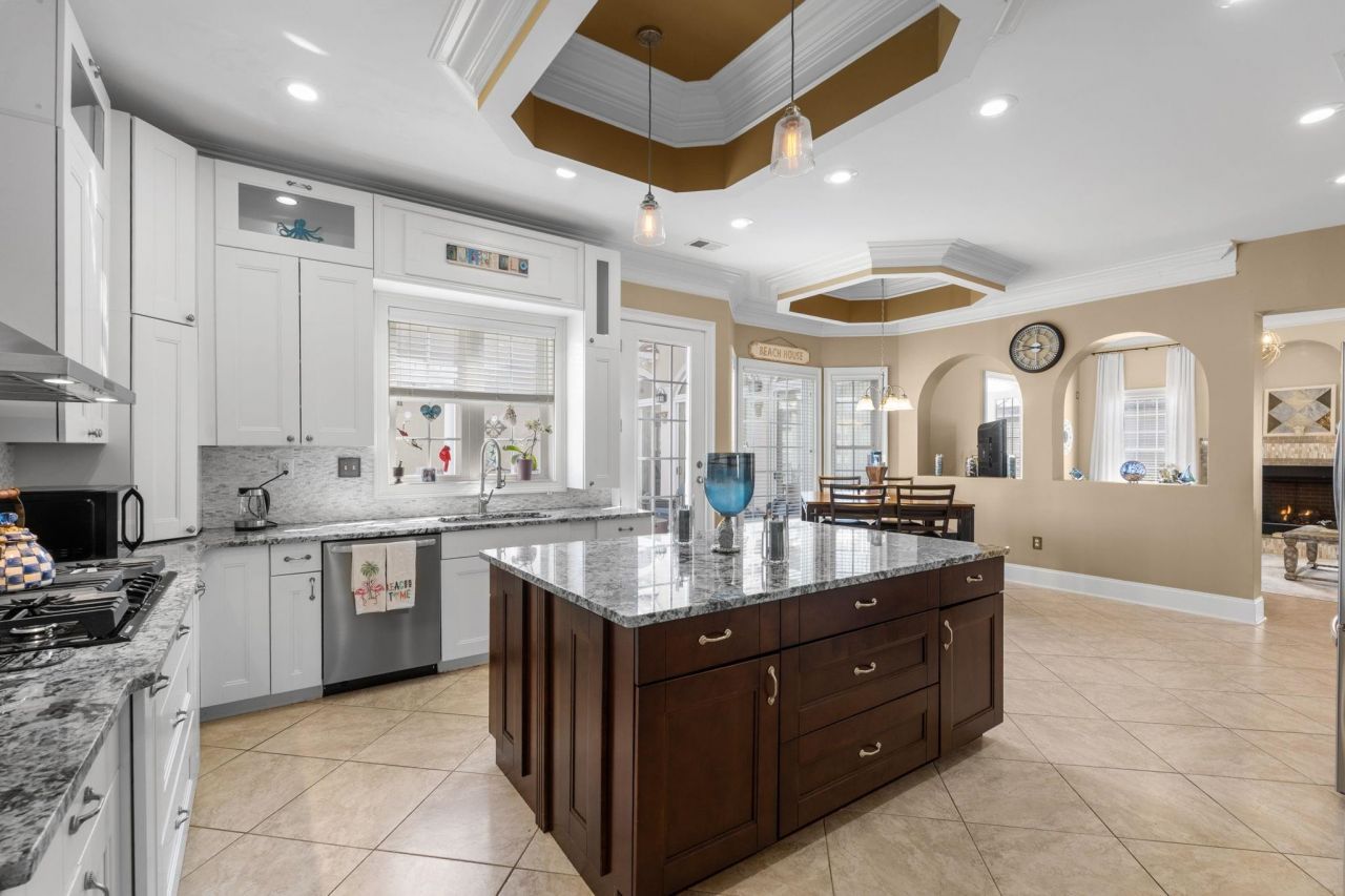 837 Bluffview Dr. Photo 19