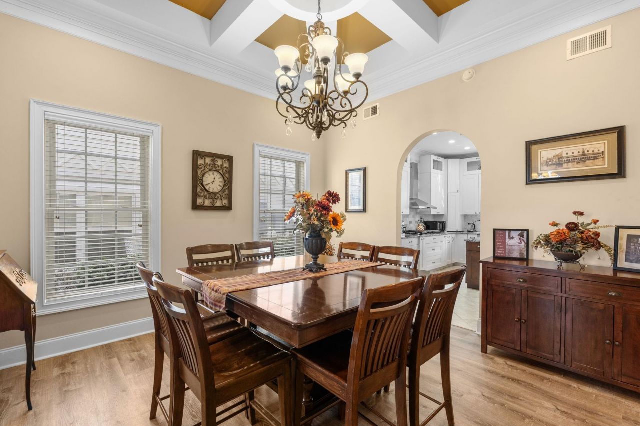 837 Bluffview Dr. Photo 24