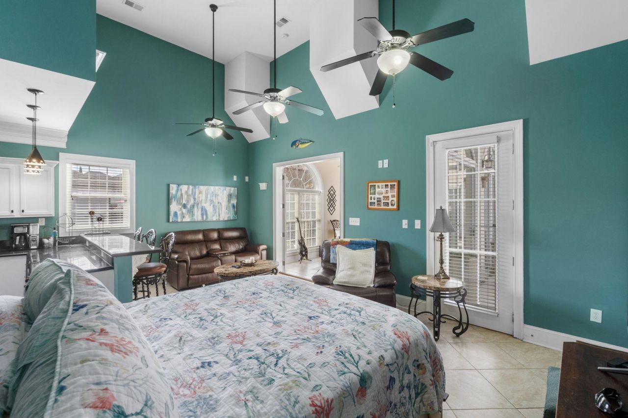 837 Bluffview Dr. Photo 30