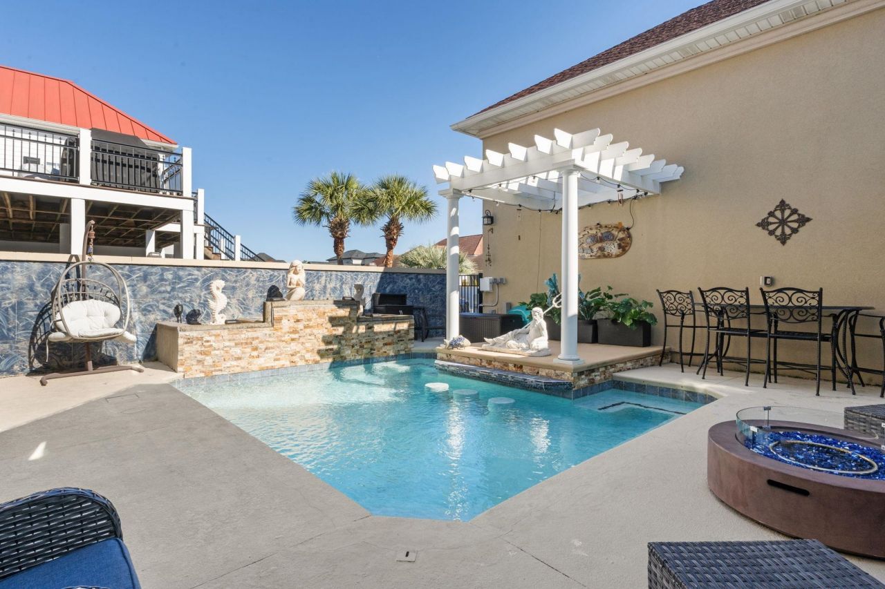 837 Bluffview Dr. Photo 36