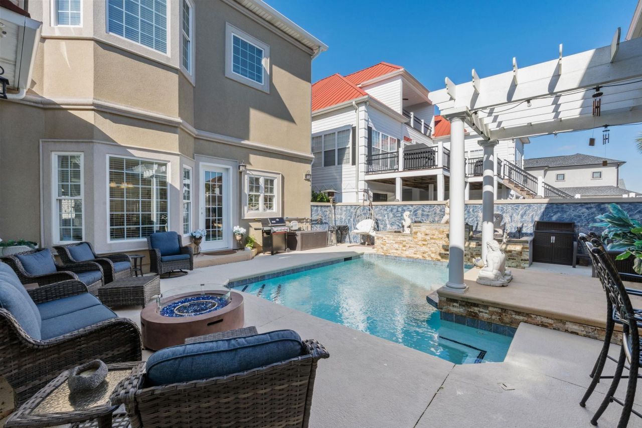 837 Bluffview Dr. Photo 37