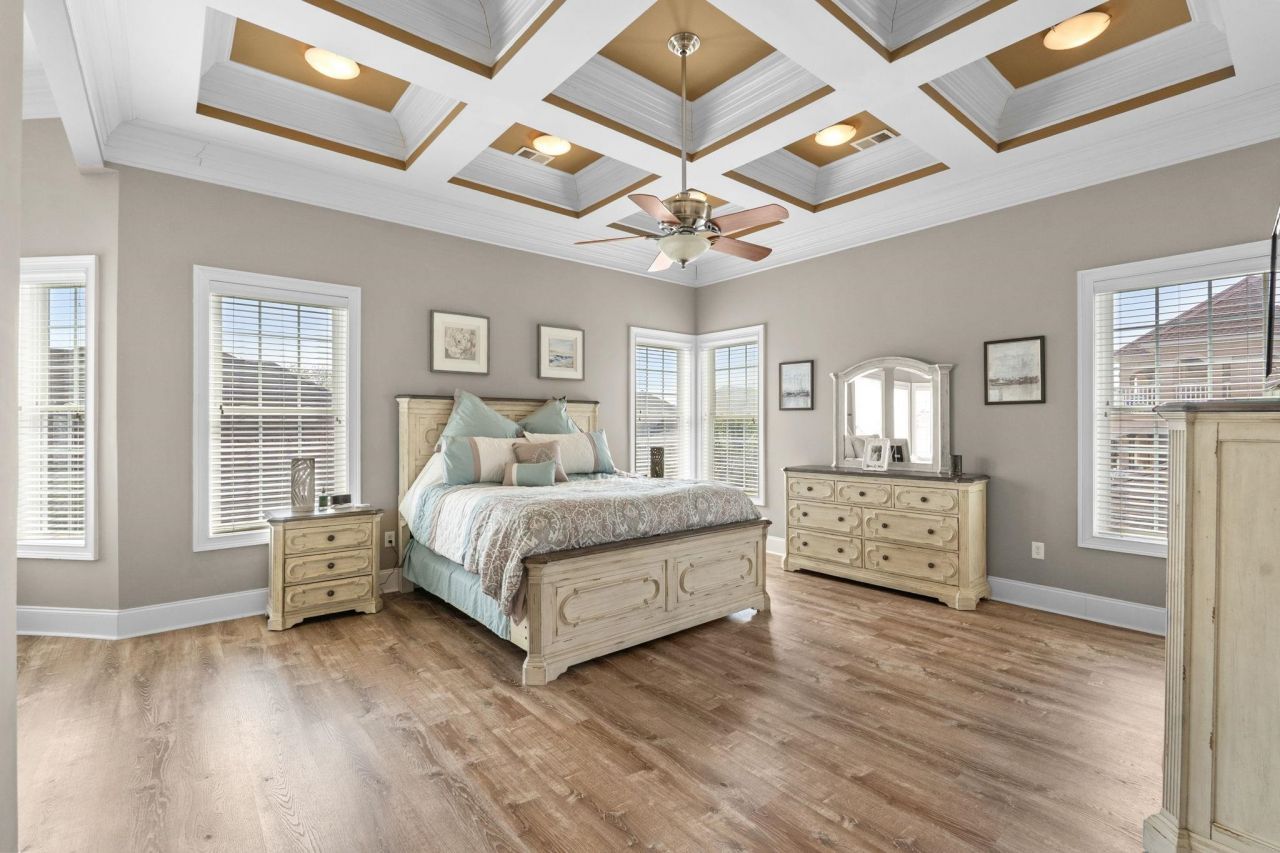 837 Bluffview Dr. Photo 43