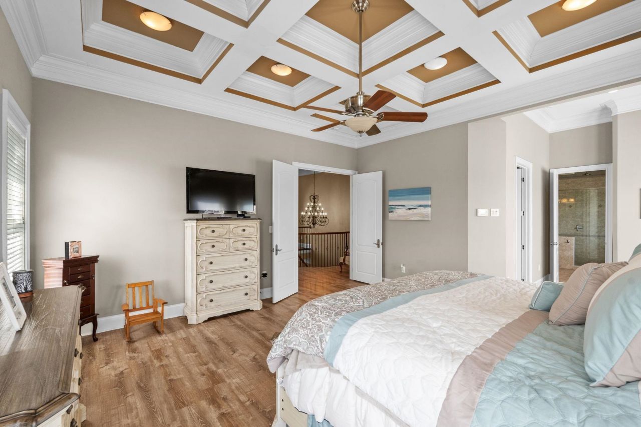 837 Bluffview Dr. Photo 44