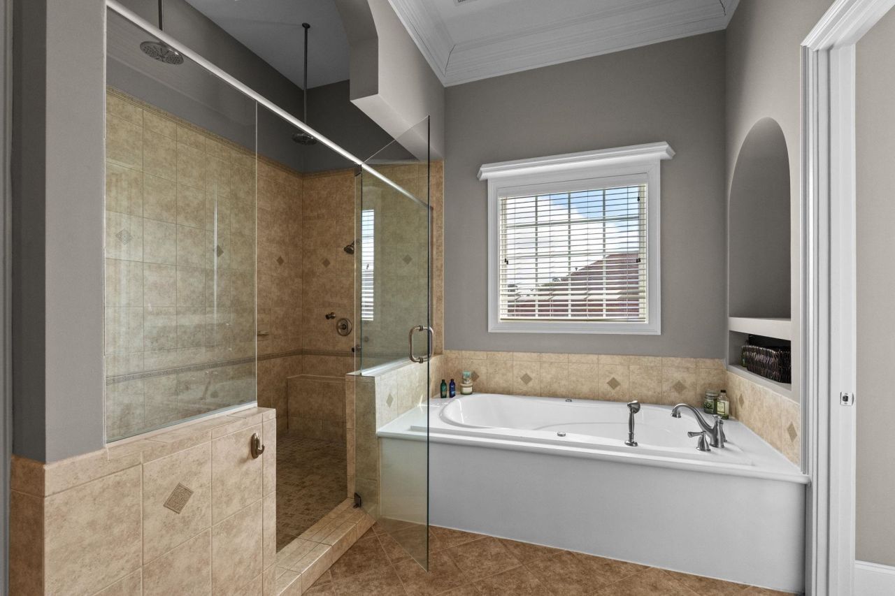 837 Bluffview Dr. Photo 48