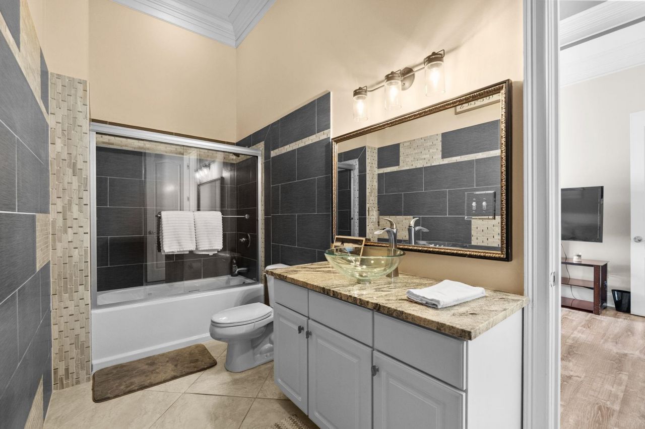 837 Bluffview Dr. Photo 54