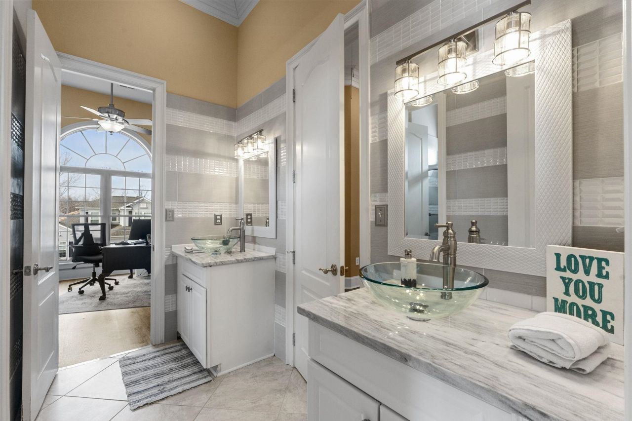 837 Bluffview Dr. Photo 57