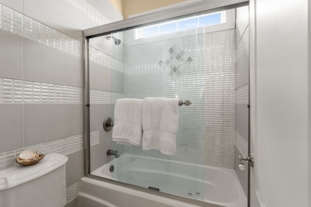 837 Bluffview Dr. Photo 58