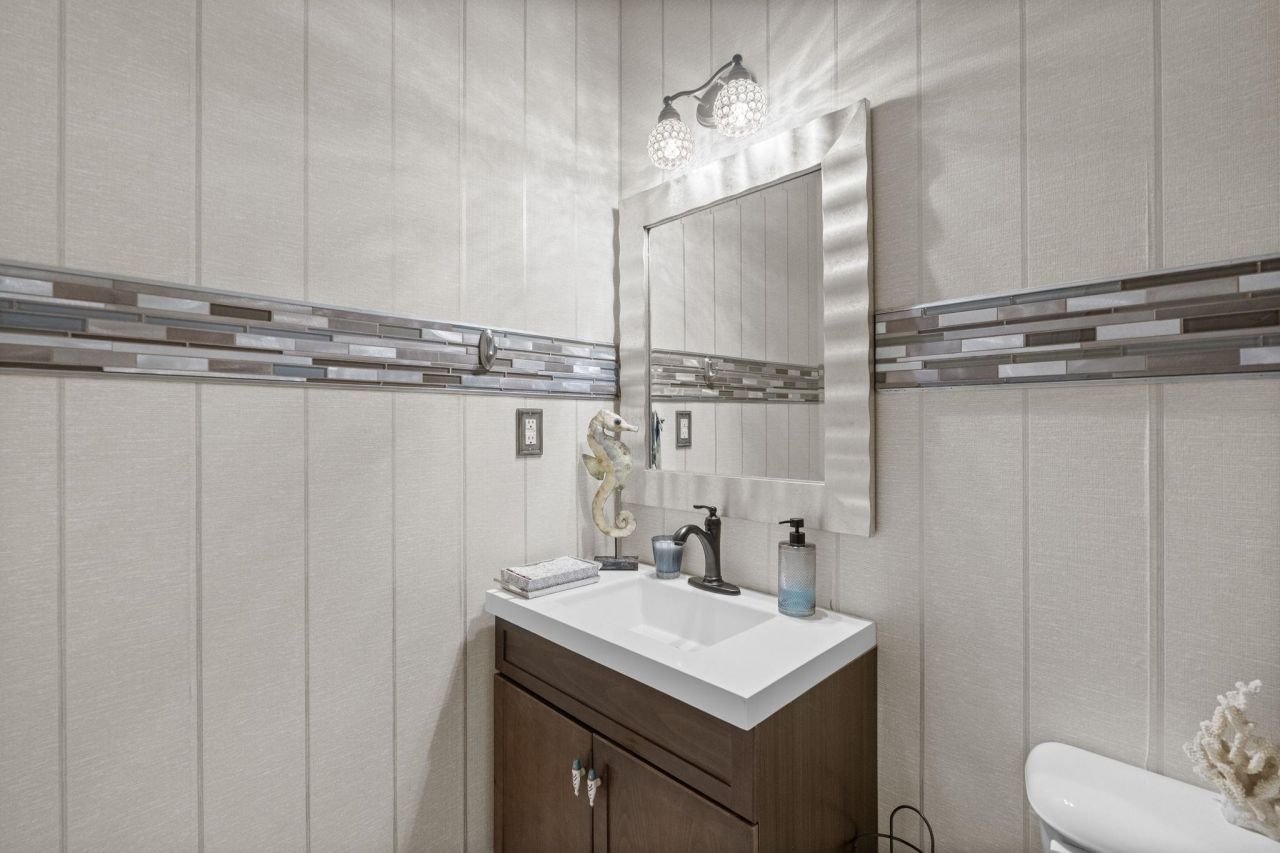 837 Bluffview Dr. Photo 60