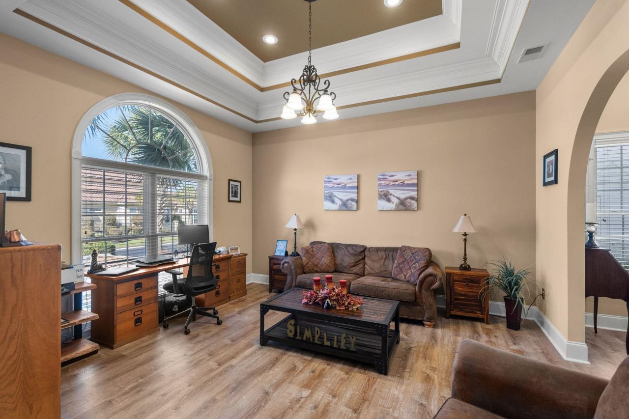 837 Bluffview Dr. Photo 7