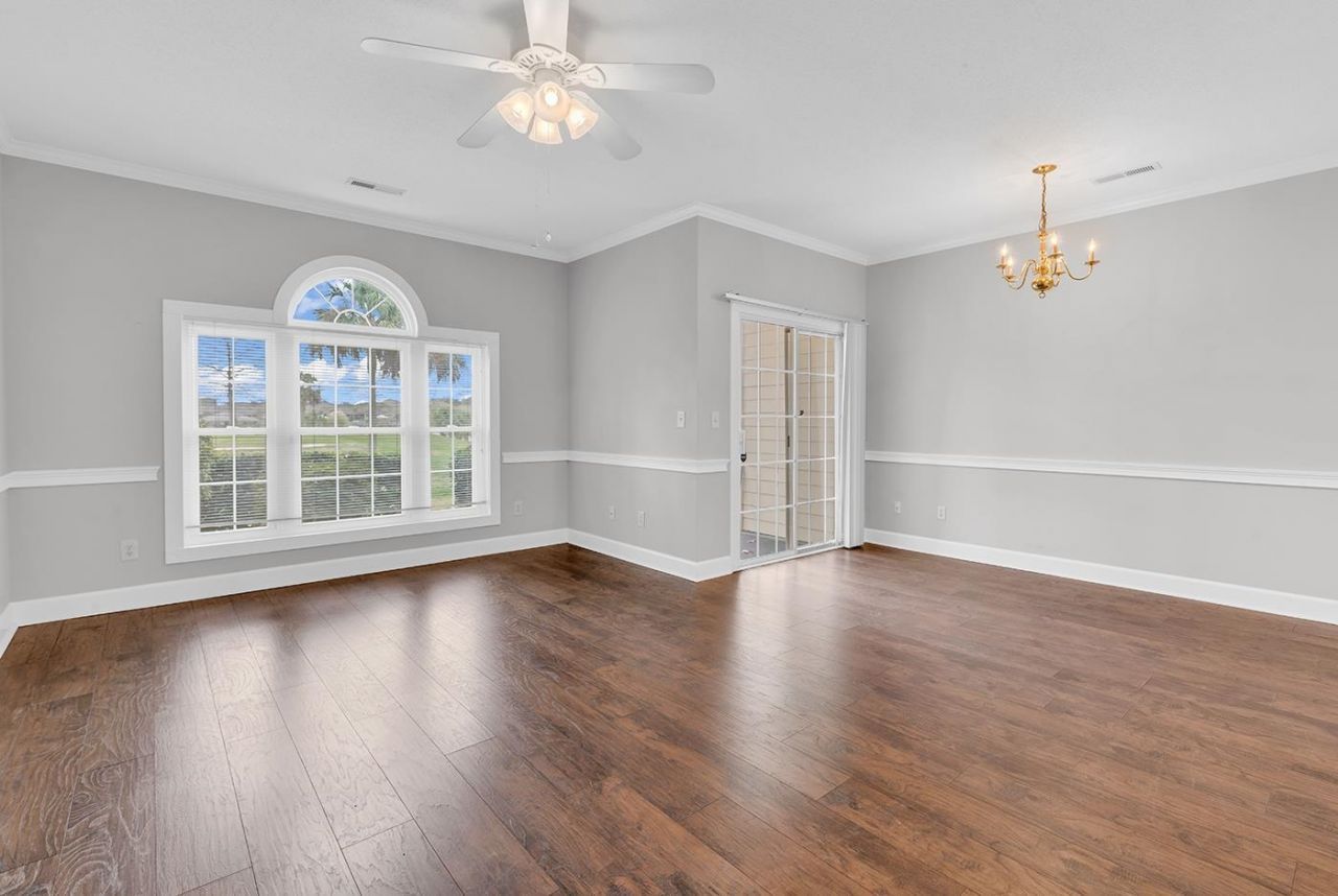 705 Riverwalk Dr. Photo 10