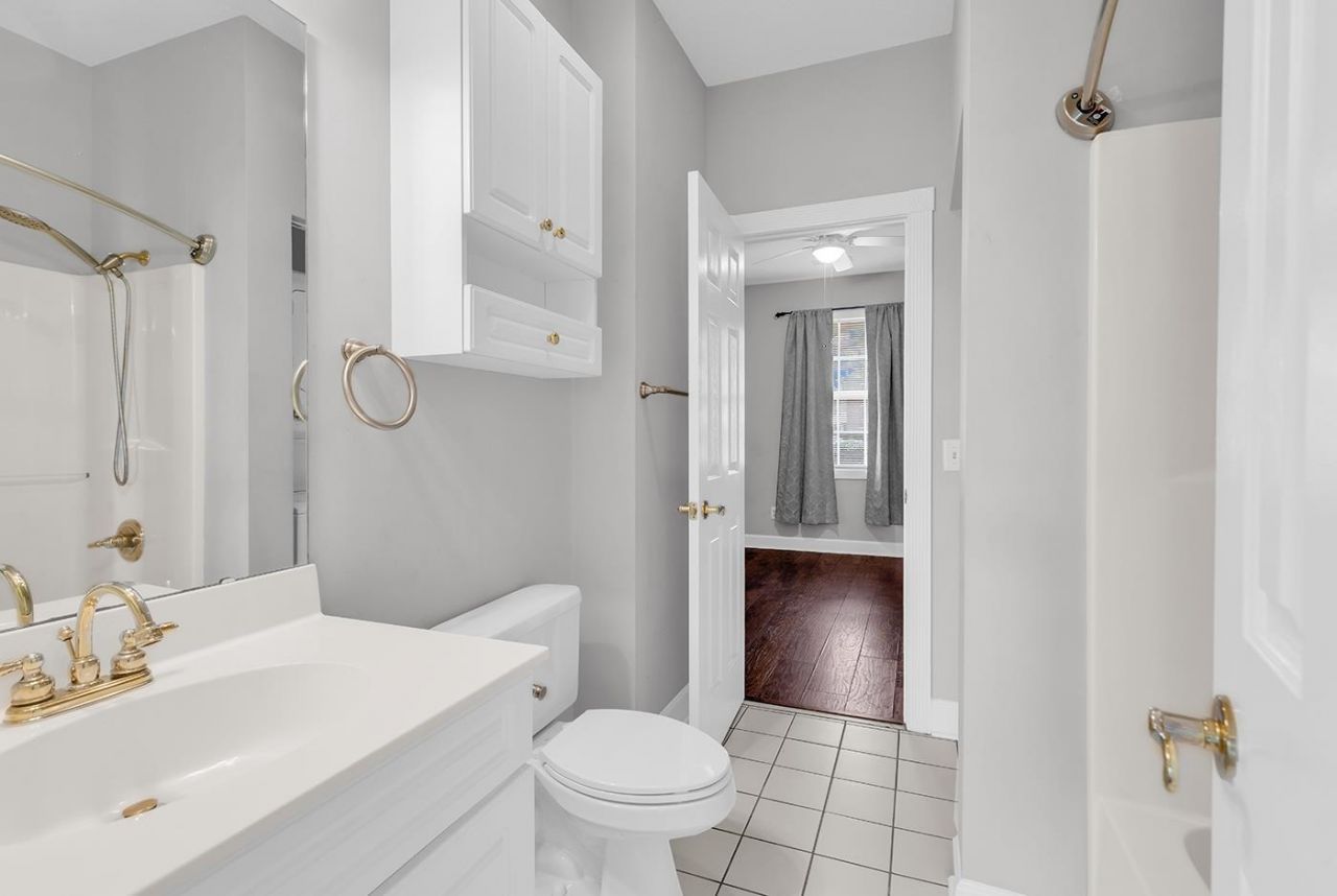 705 Riverwalk Dr. Photo 18