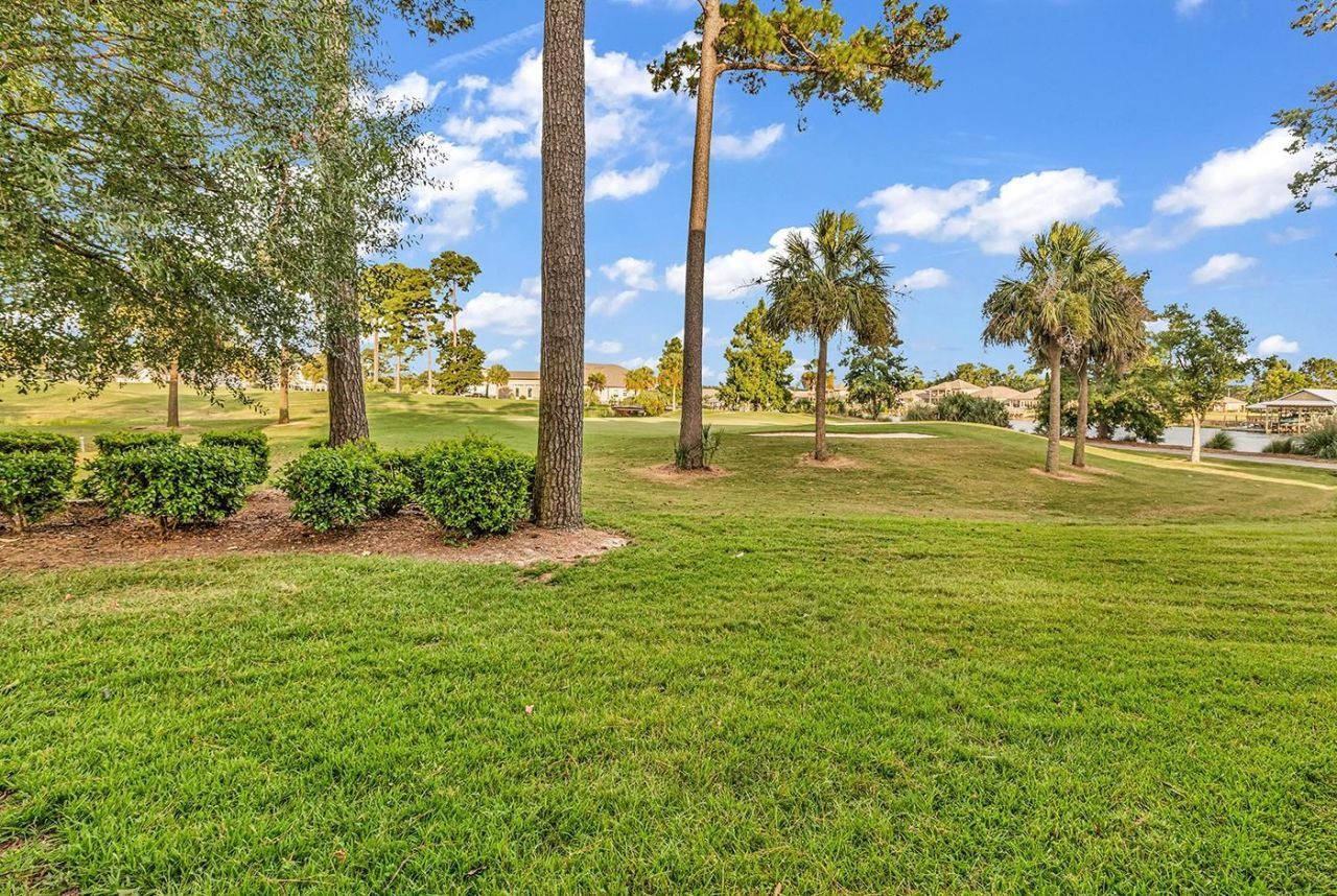 705 Riverwalk Dr. Photo 20