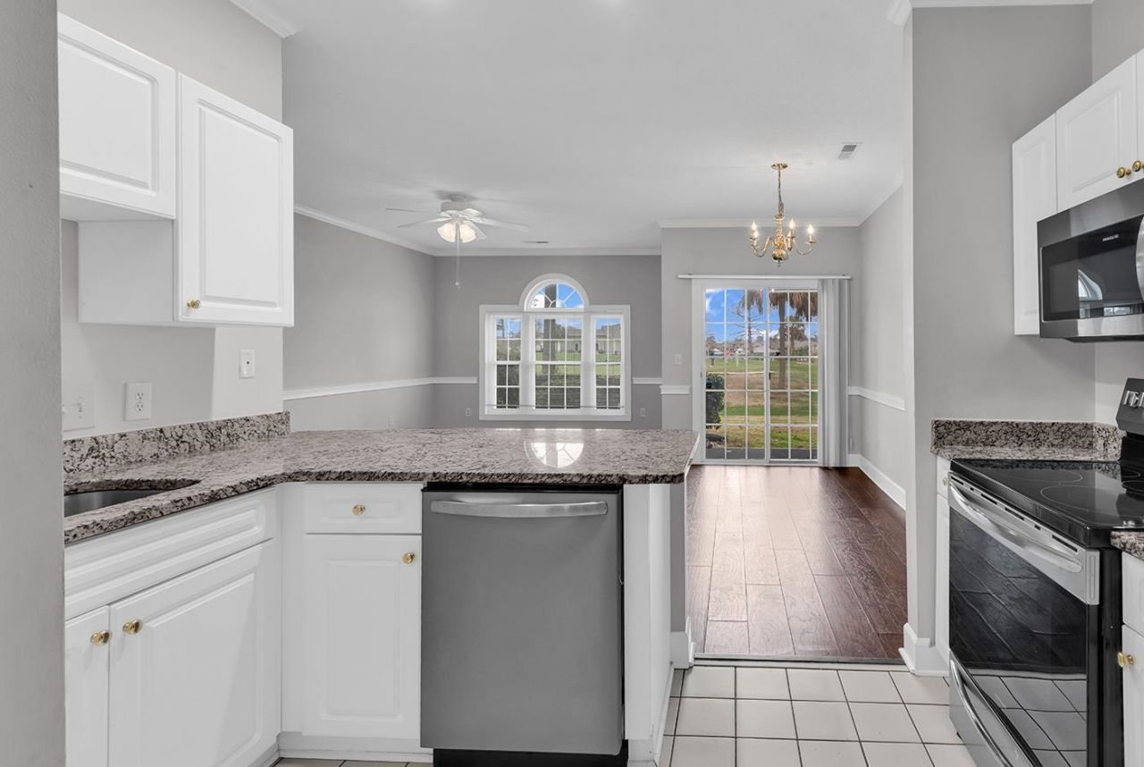 705 Riverwalk Dr. Photo 3