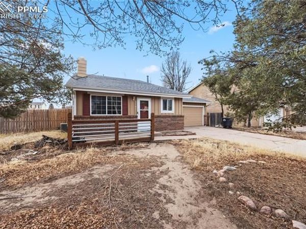 2105 Endicott Court, Colorado Springs, CO 80916