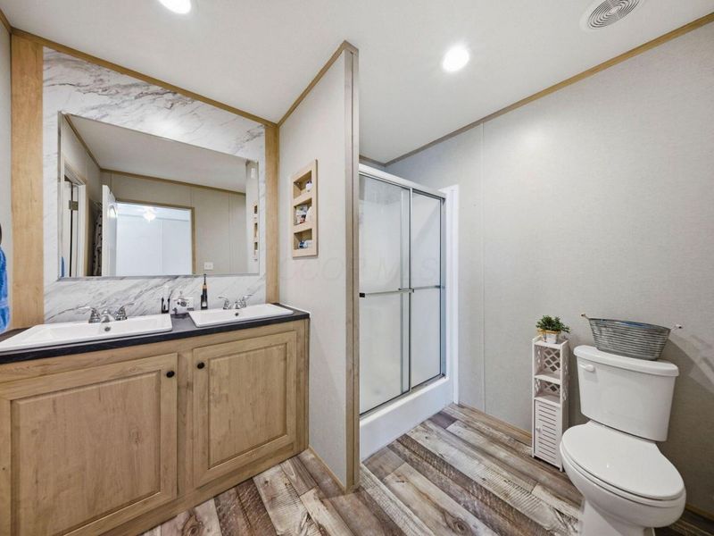 27 Colony Drive, Fredericktown, OH 43019 Photo 9