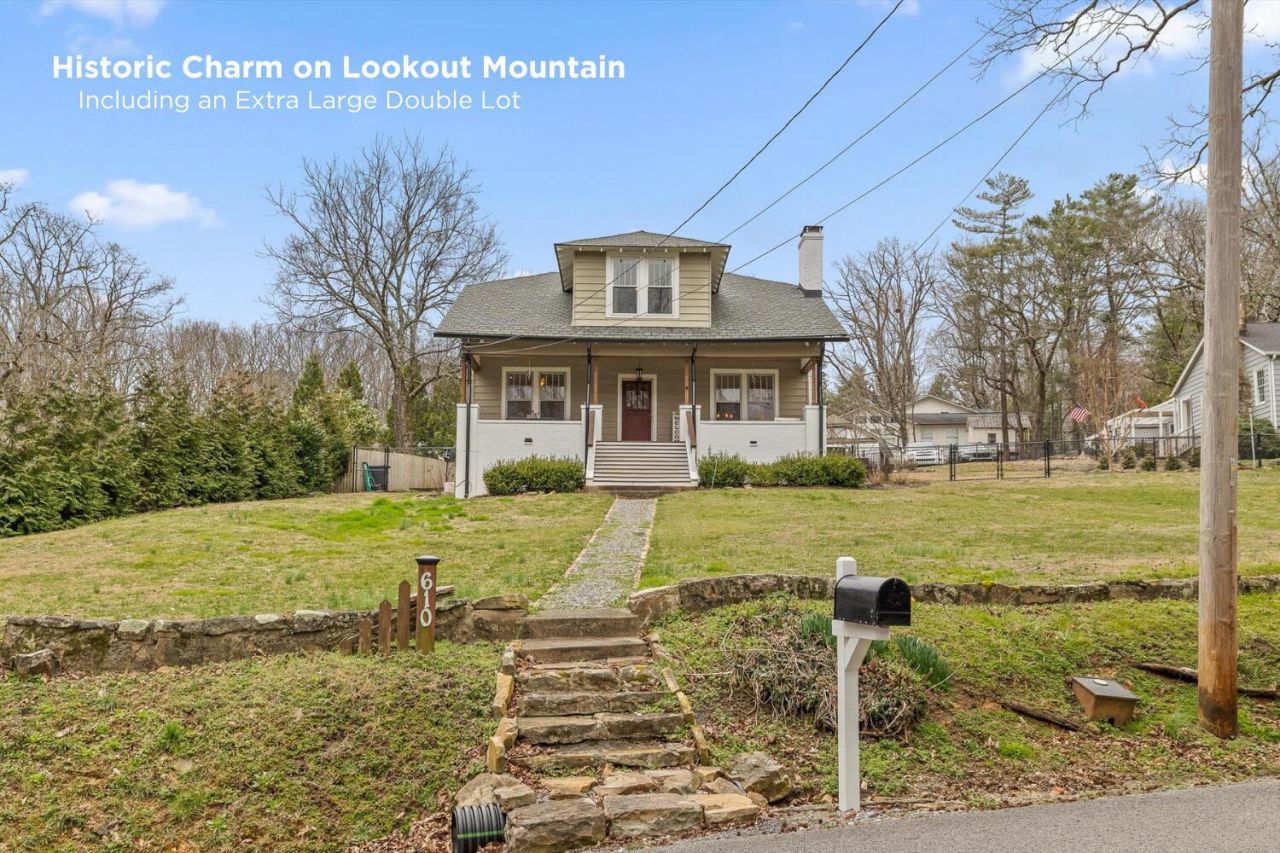 610 W Sunset Road, Lookout Mountain, TN 37350 Main Photo