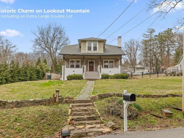 610 W Sunset Road, Lookout Mountain, TN 37350