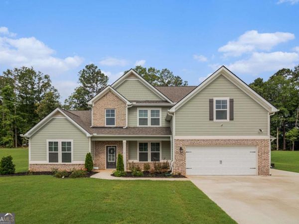 2 Whites Pond Road, Moreland, GA 30259