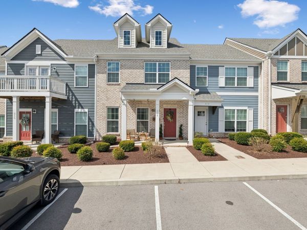 214 Mansfield Dr, Gallatin, TN 37066