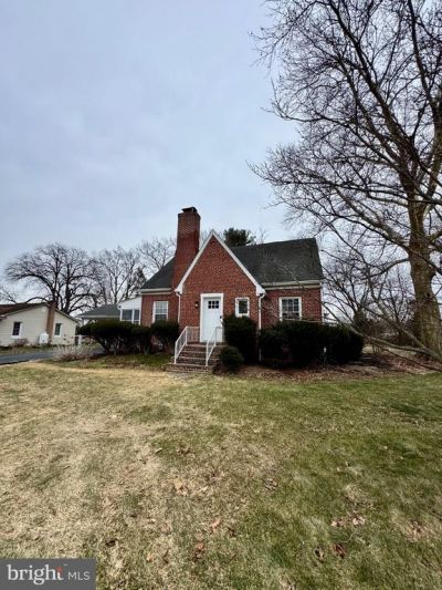 927 Hamilton Street, Carlisle, PA 17013 Main Photo