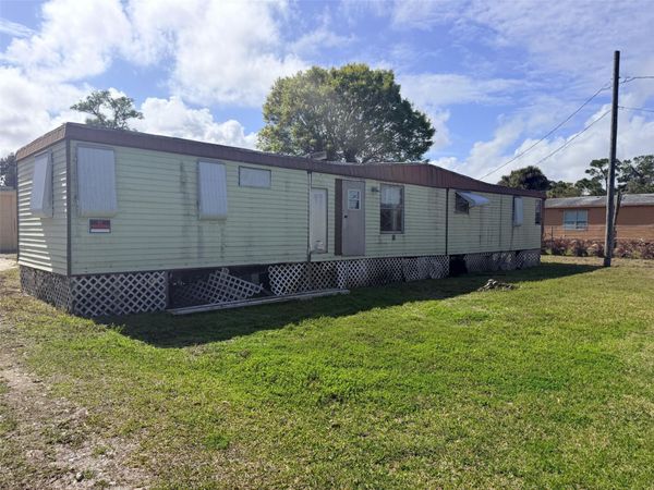 7645 129th St, Sebastian, FL 32958