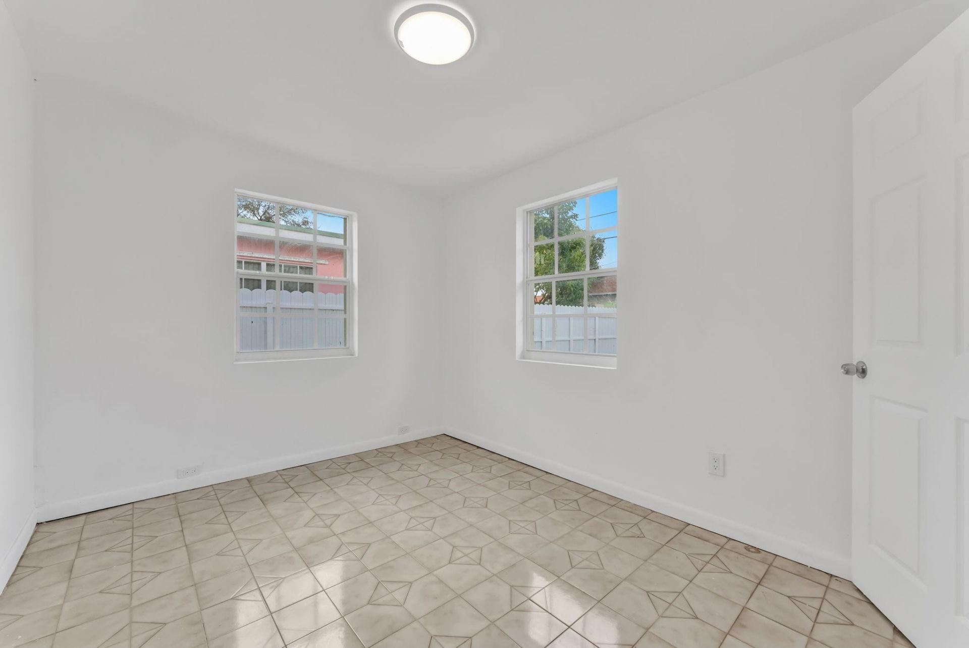 830 NW 30th Court, Miami, FL 33125 Photo