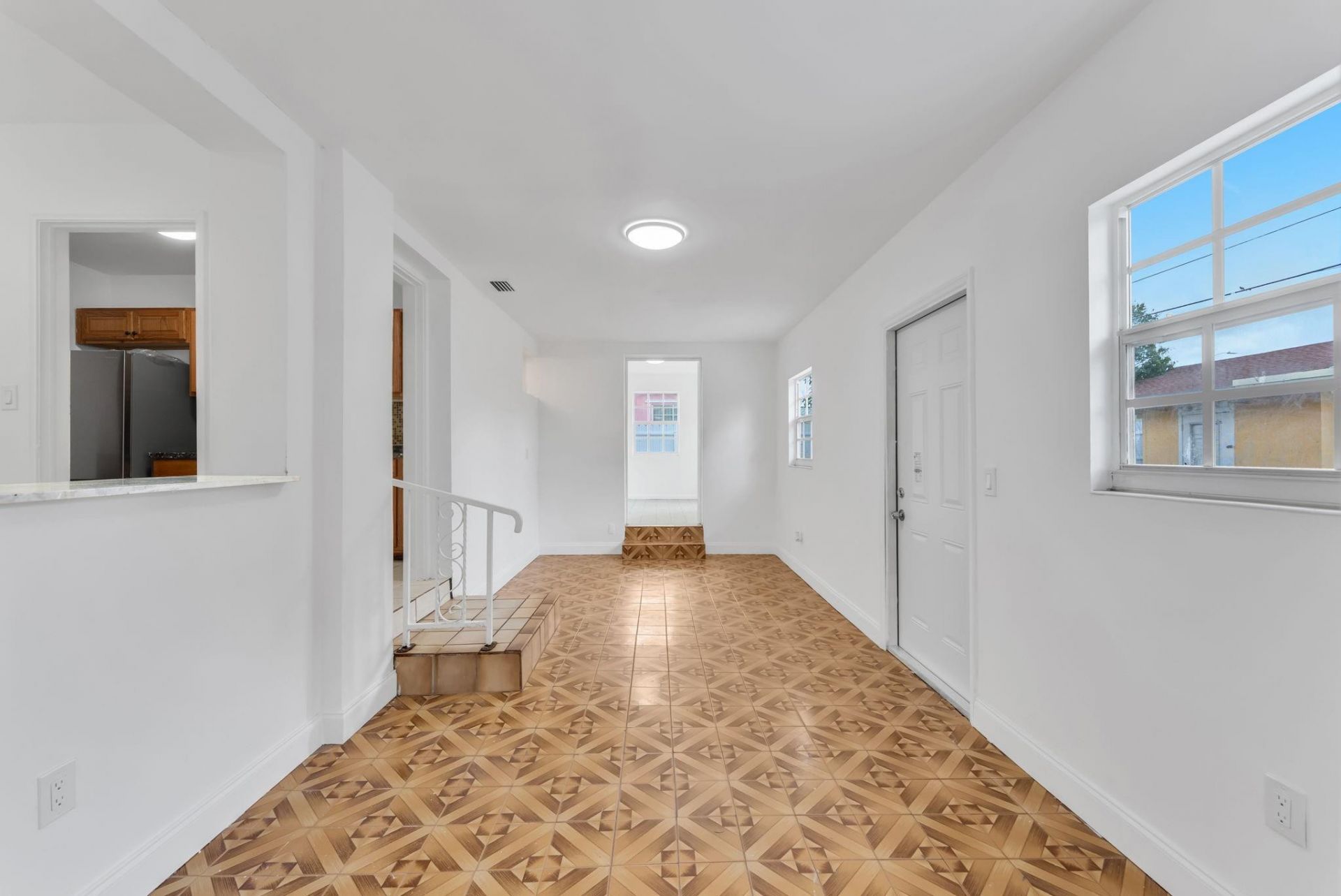 830 NW 30th Court, Miami, FL 33125 Photo