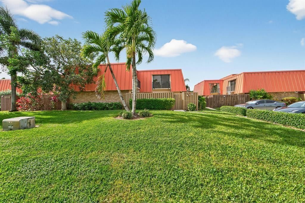3310 Meridian Way S, Unit A, Palm Beach Gardens, FL 33410 Photo