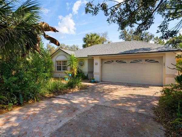 1007 LANTANA DRIVE, EUSTIS, FL 32726