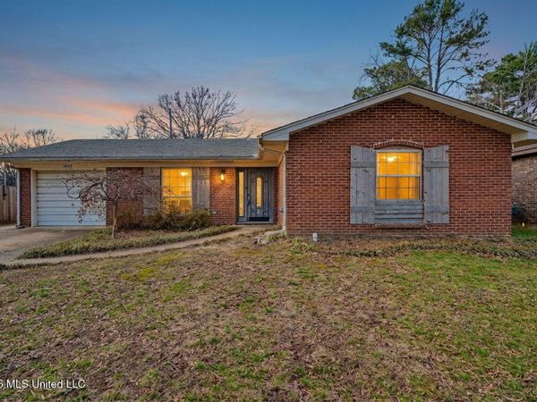 7869 Brentwood Drive, Southaven, MS 38671