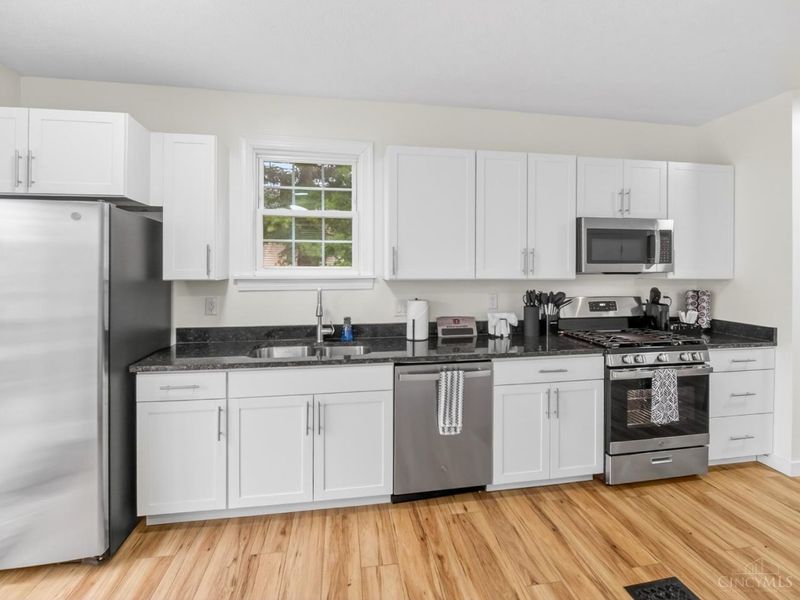 3437 Cardiff Avenue, Cincinnati, OH 45209 Photo 12