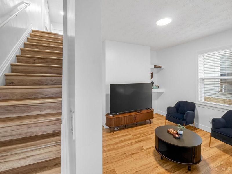 3437 Cardiff Avenue, Cincinnati, OH 45209 Photo 2