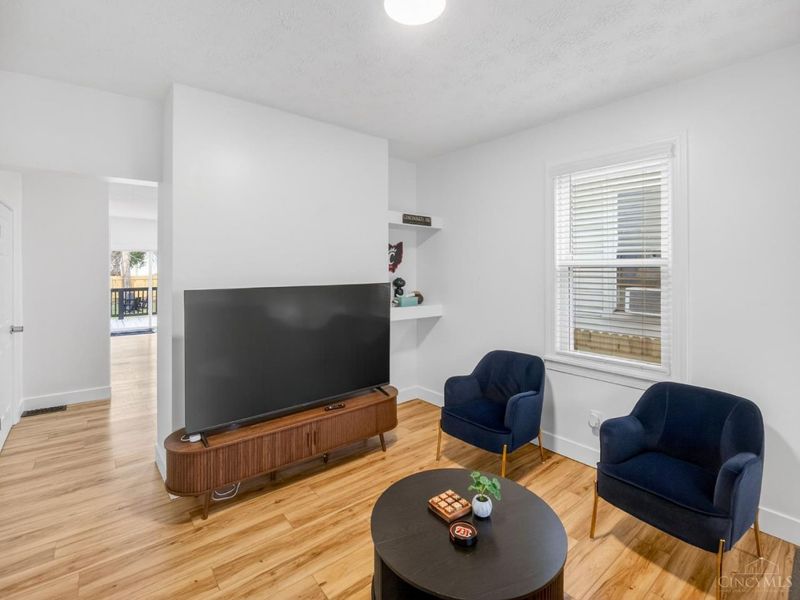 3437 Cardiff Avenue, Cincinnati, OH 45209 Photo 3