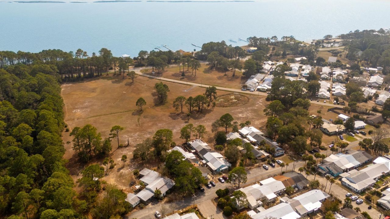 51-3 Pine Street, Carrabelle, FL 32323 Photo