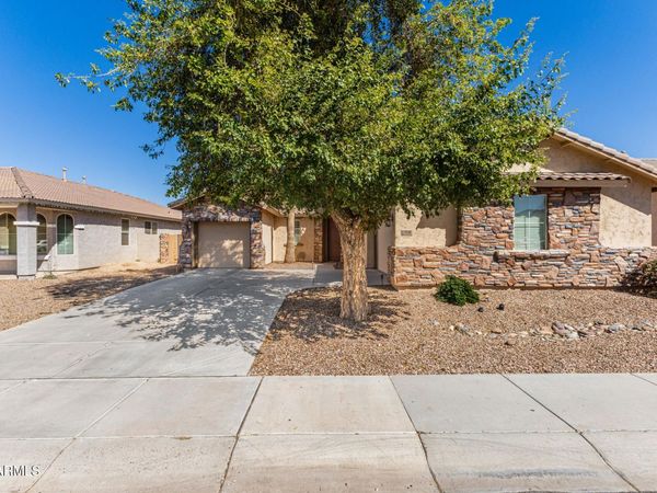 7230 W ELLIS Street, Laveen, AZ 85339