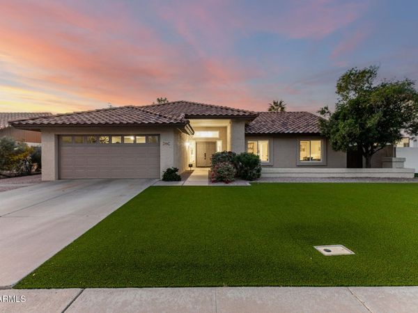 1352 N AMBROSIA, Mesa, AZ 85205