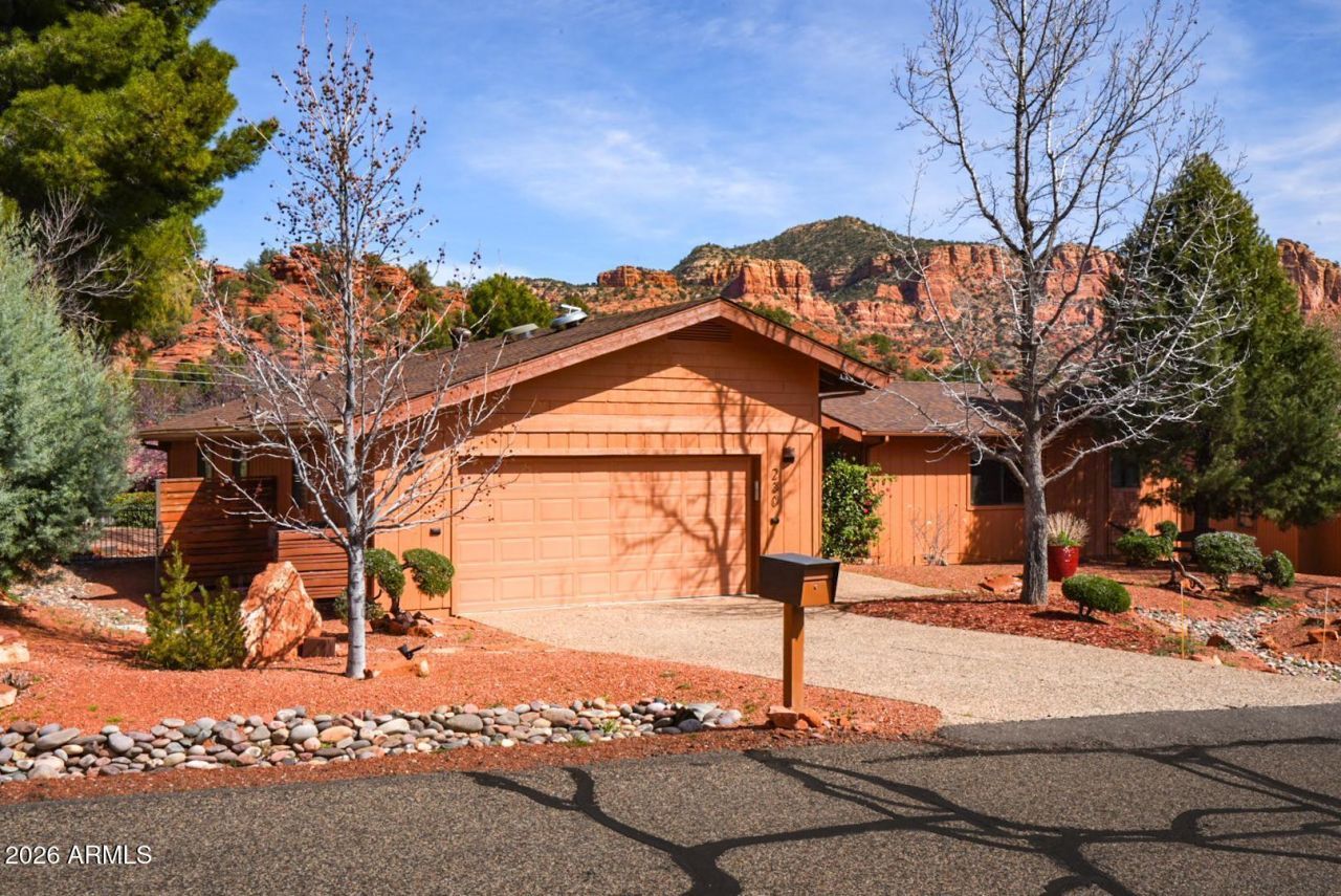 230 Montazona Trail, Sedona, AZ 86351 Main Photo