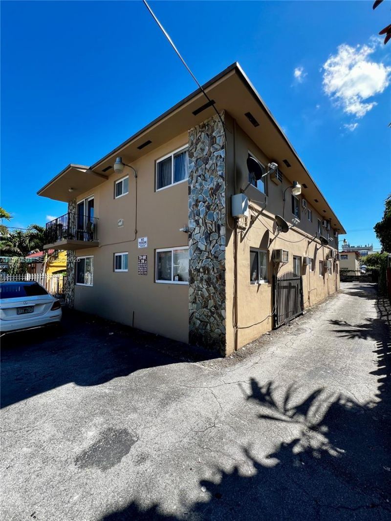 1836 SW 6th St, Miami, FL 33135 Photo