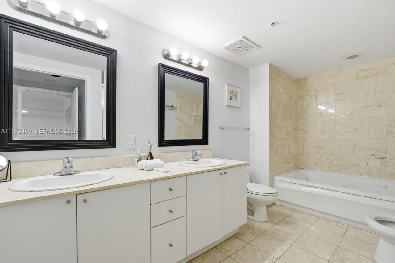 17375 Collins Ave , Unit 1506, Sunny Isles Beach, FL 33160 Photo