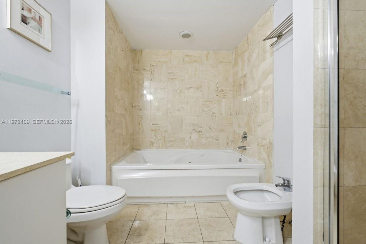 17375 Collins Ave , Unit 1506, Sunny Isles Beach, FL 33160 Photo