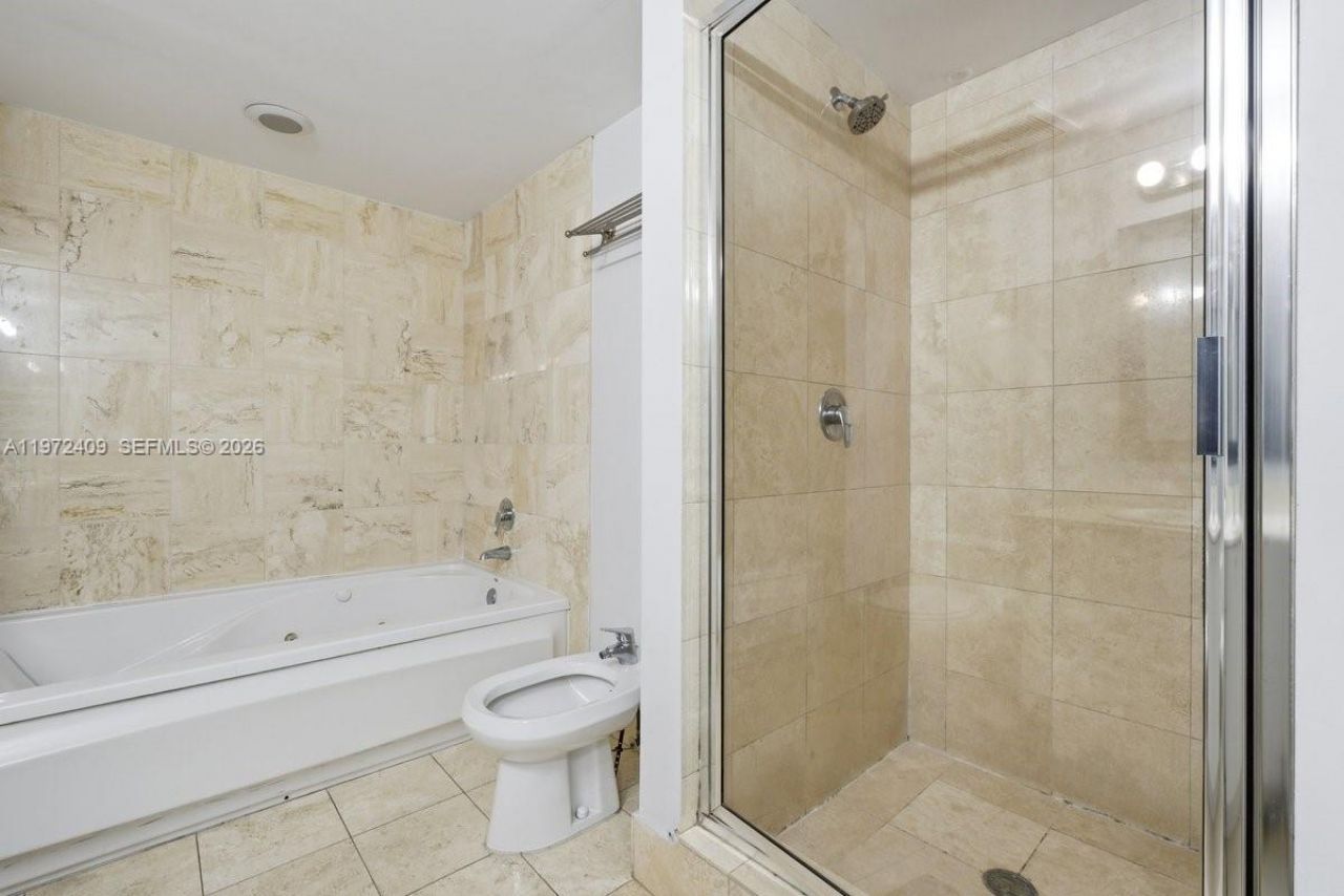 17375 Collins Ave , Unit 1506, Sunny Isles Beach, FL 33160 Photo