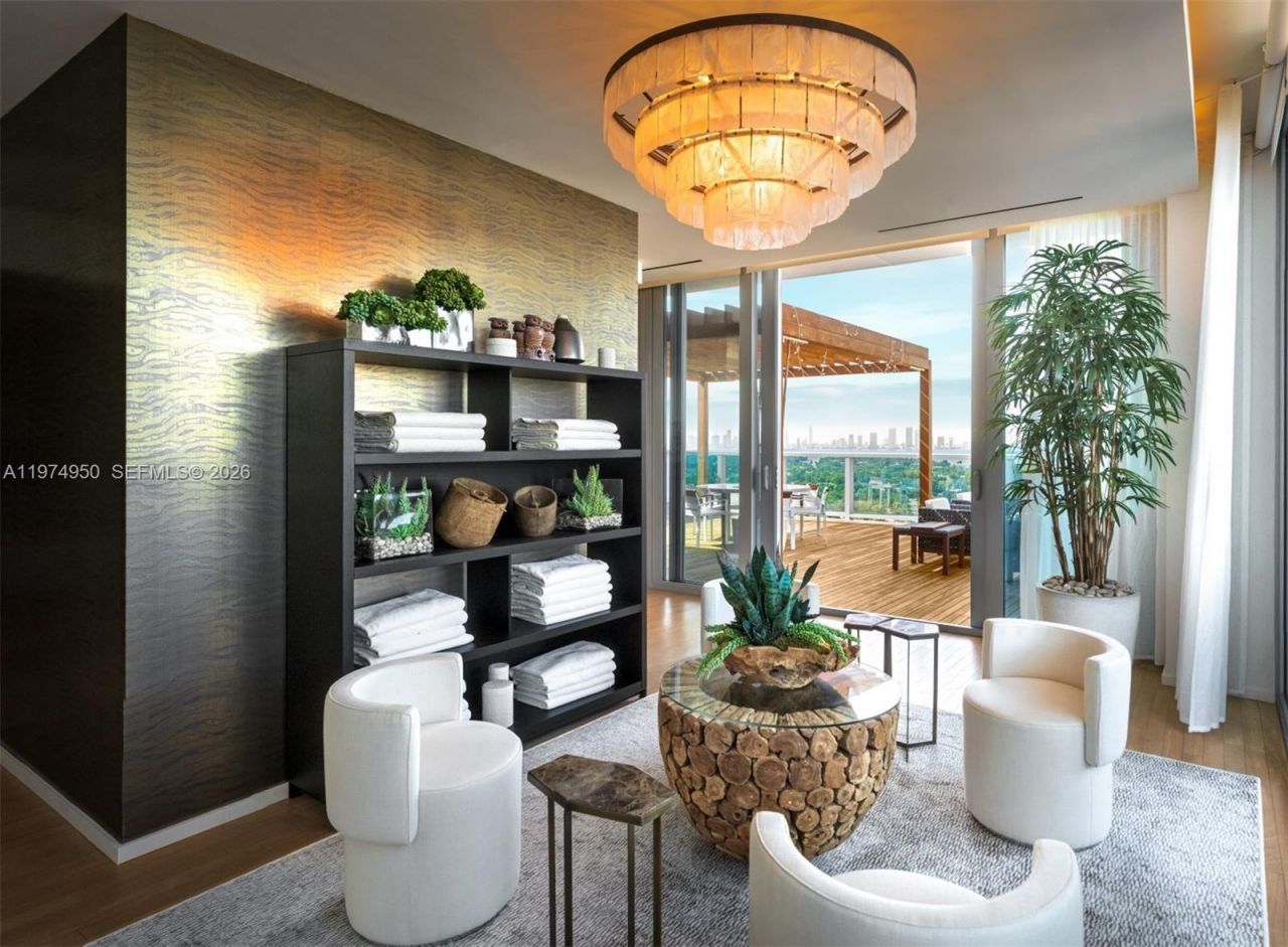 2901 E Collins Ave, Unit 1602, Miami Beach, FL 33140 Photo