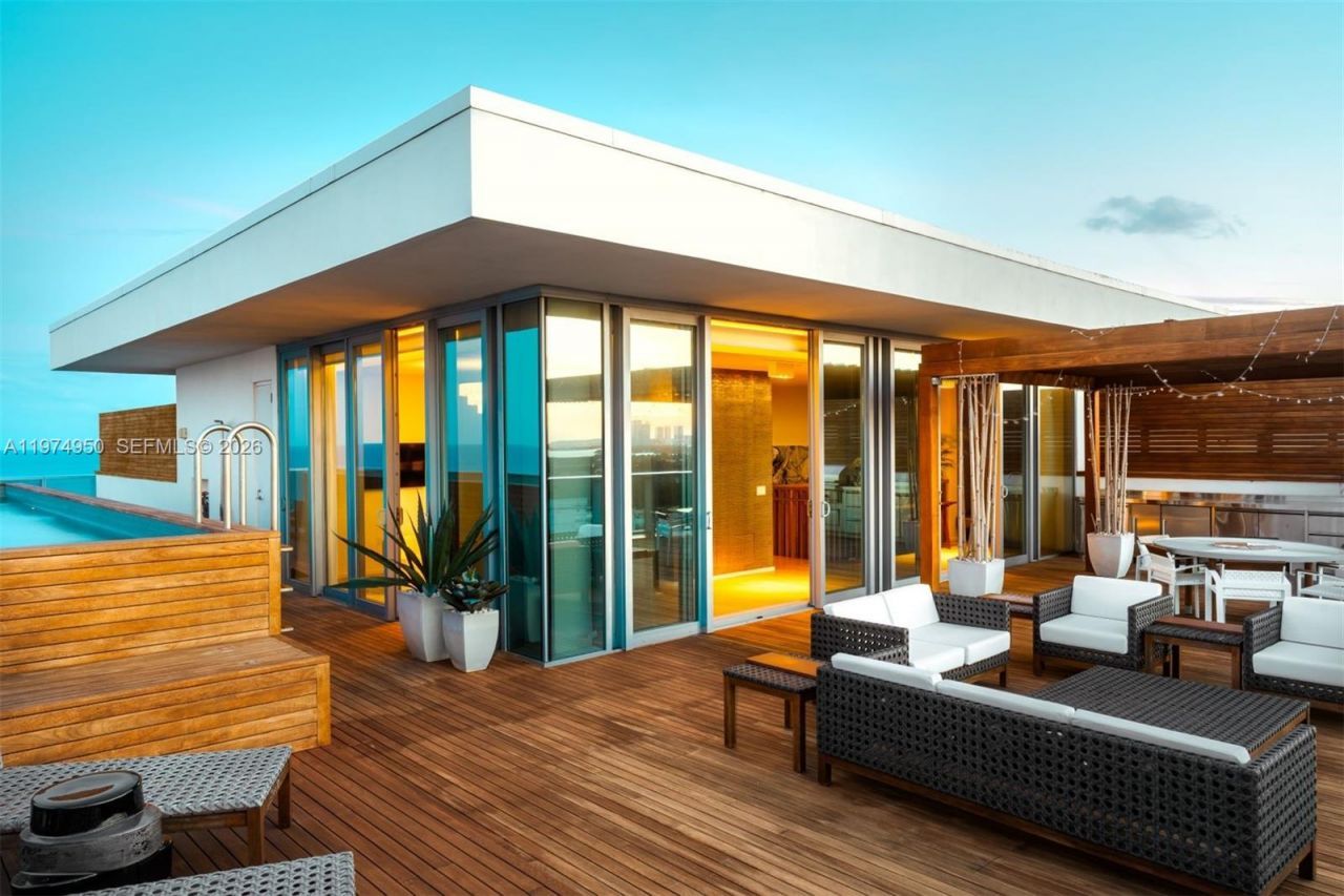 2901 E Collins Ave, Unit 1602, Miami Beach, FL 33140 Photo