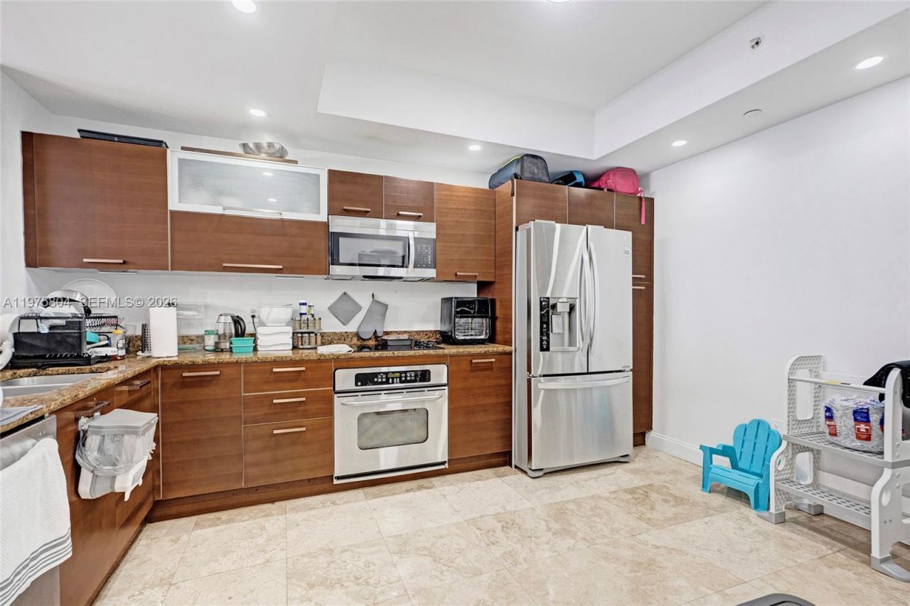 3330 NE 190th St, Unit 1212, Aventura, FL 33180 Photo