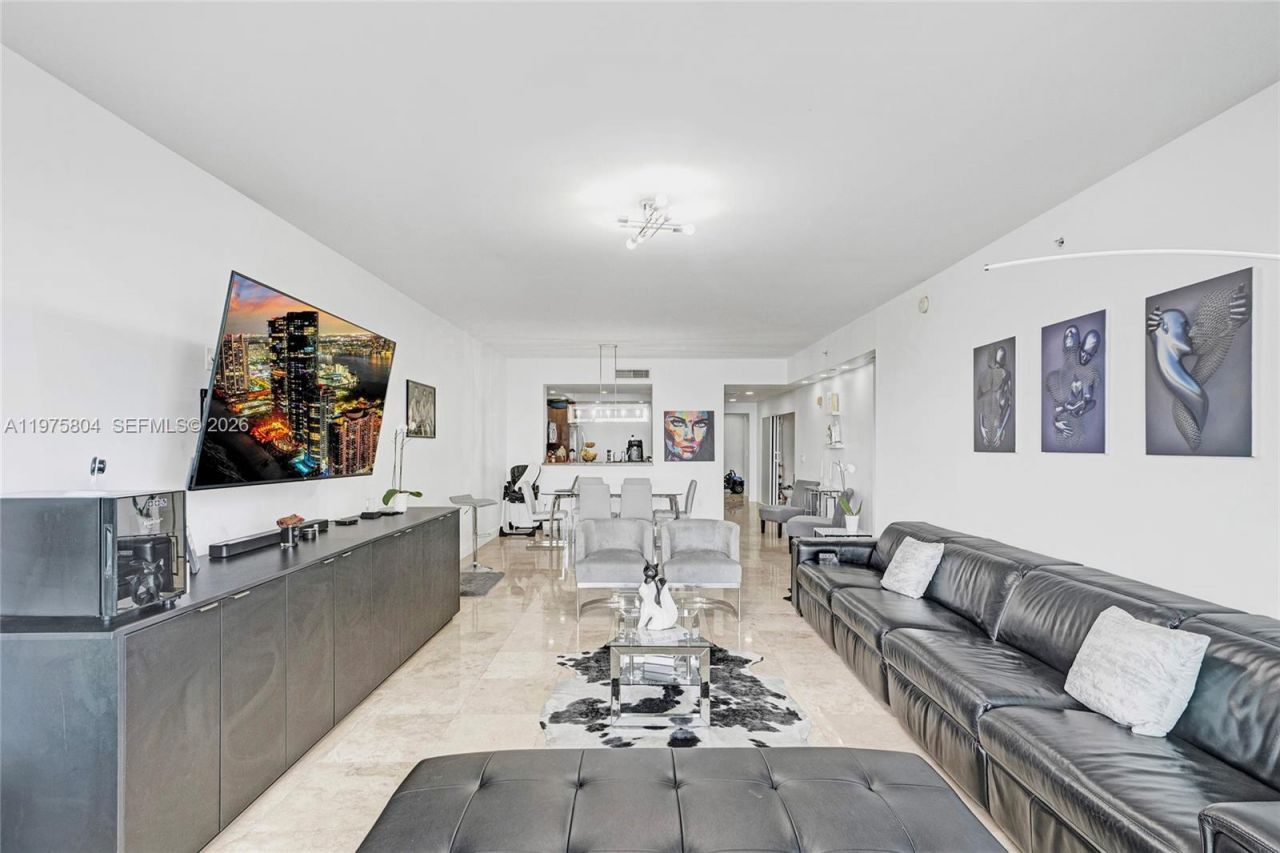 3330 NE 190th St, Unit 1212, Aventura, FL 33180 Photo