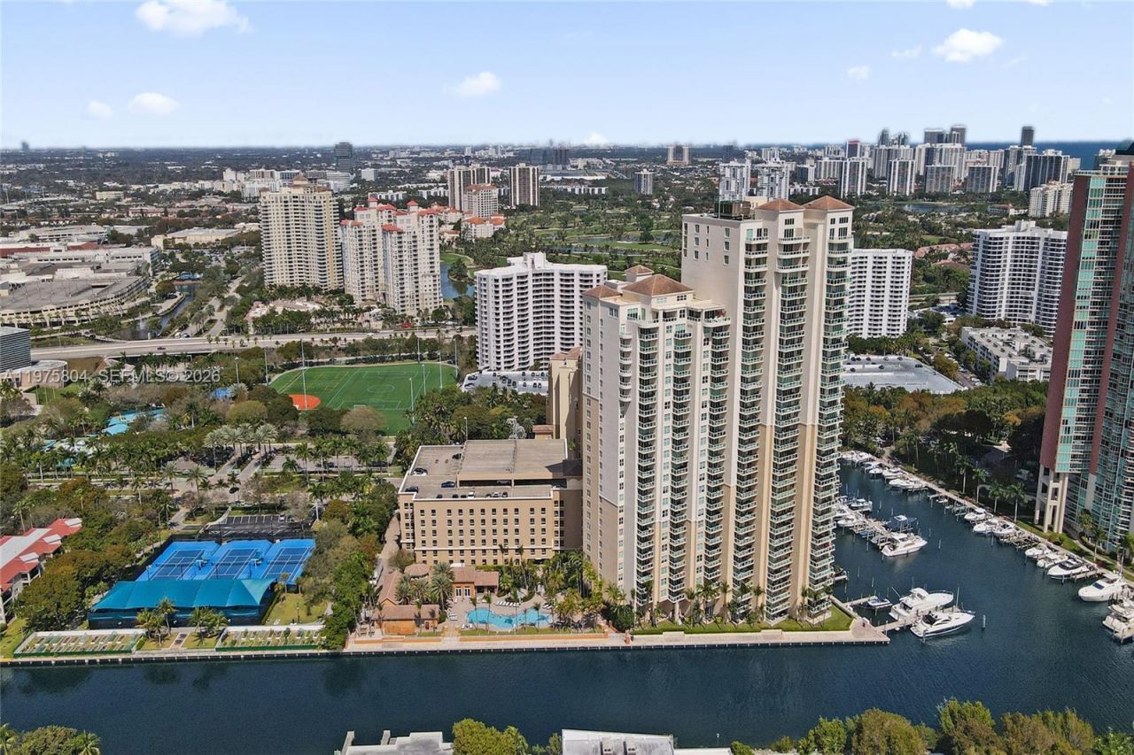 3330 NE 190th St, Unit 1212, Aventura, FL 33180 Photo