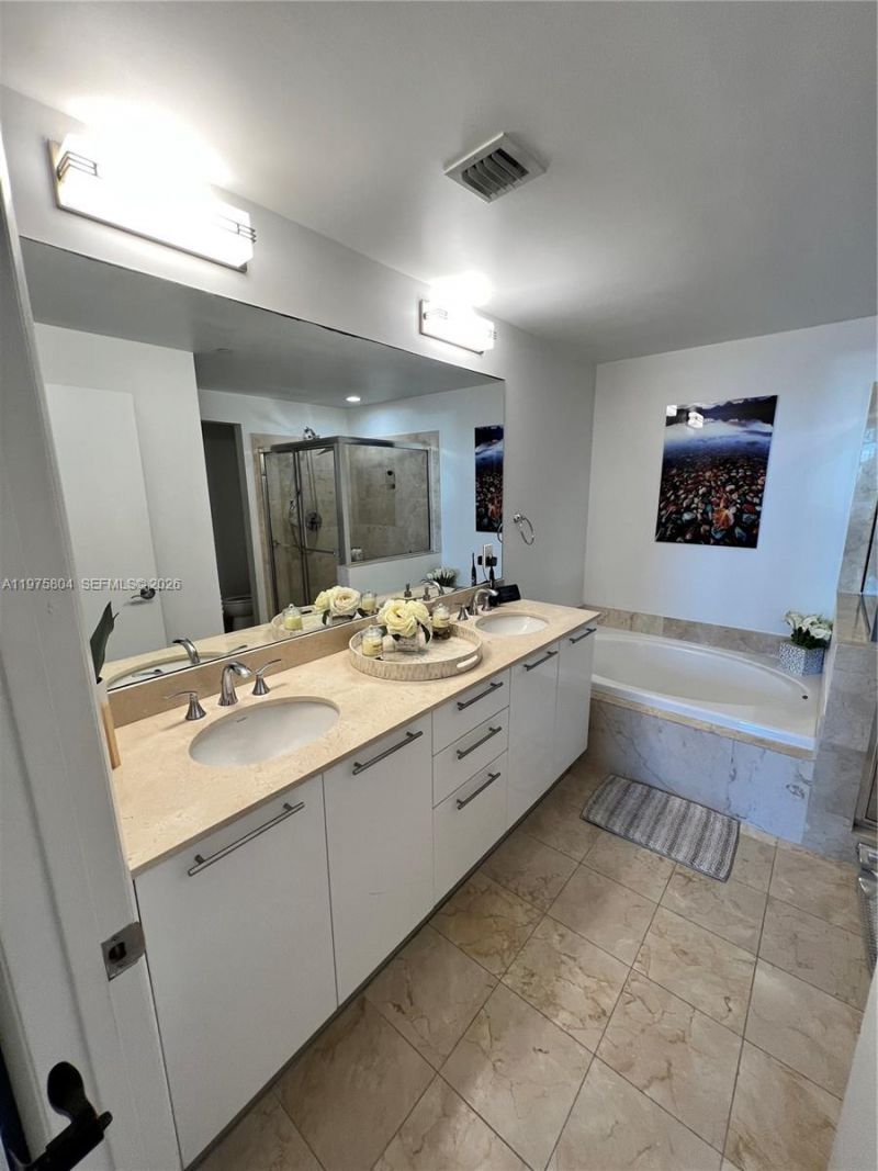 3330 NE 190th St, Unit 1212, Aventura, FL 33180 Photo