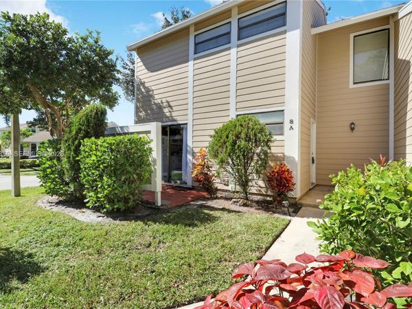 301 Lakewood Drive , Unit 8A, Jupiter, FL 33458